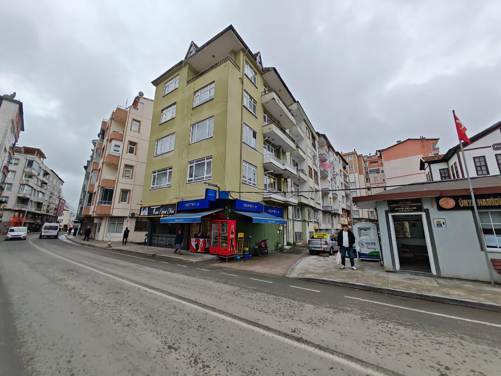 ÇAMURLU MAHALLESİNDE 3+1 KİRALIK DAİRE